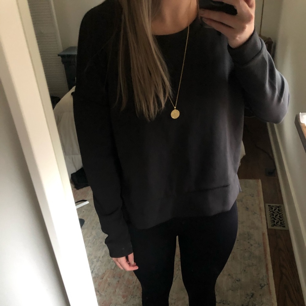 Athleta black pullover sweatshirt